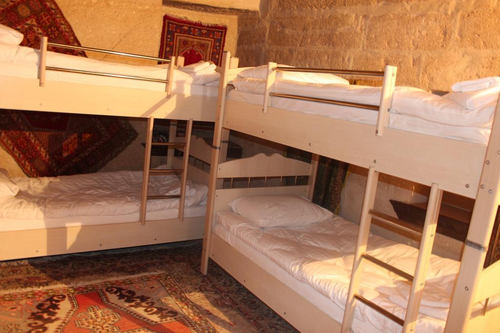 Stay In Peace Cave Hostel Гьореме Екстериор снимка